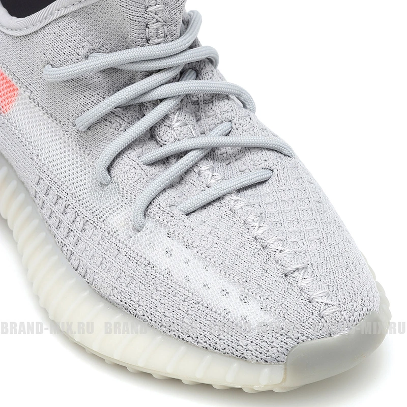 Кроссовки Adidas Yeezy Boost 350 V2 Tail Light фото-2